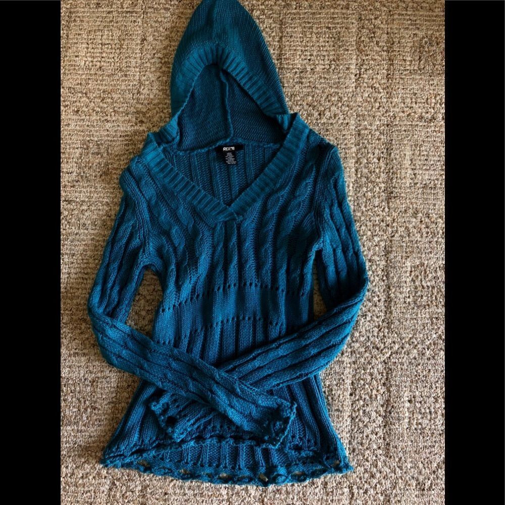 Cute knitted sweater by RDOH size large